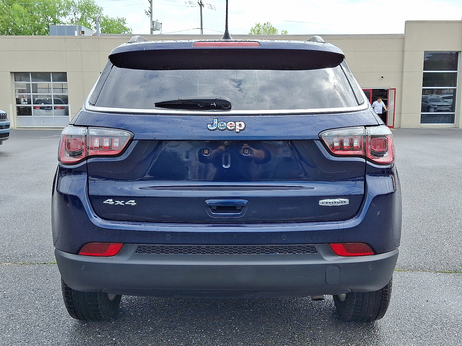 Used 2017 Jeep Compass Latitude w/ Popular Equipment Group AWD/4WD image 6