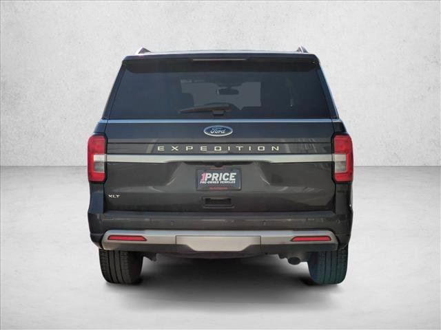 Used 2023 Ford Expedition XLT image 6