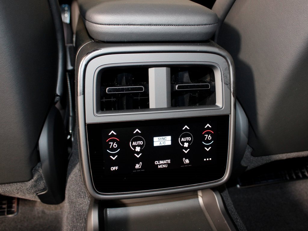 Certified 2026 Porsche Taycan image 38