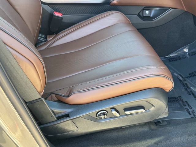 Used 2023 Acura MDX w/ Advance Package AWD/4WD image 10