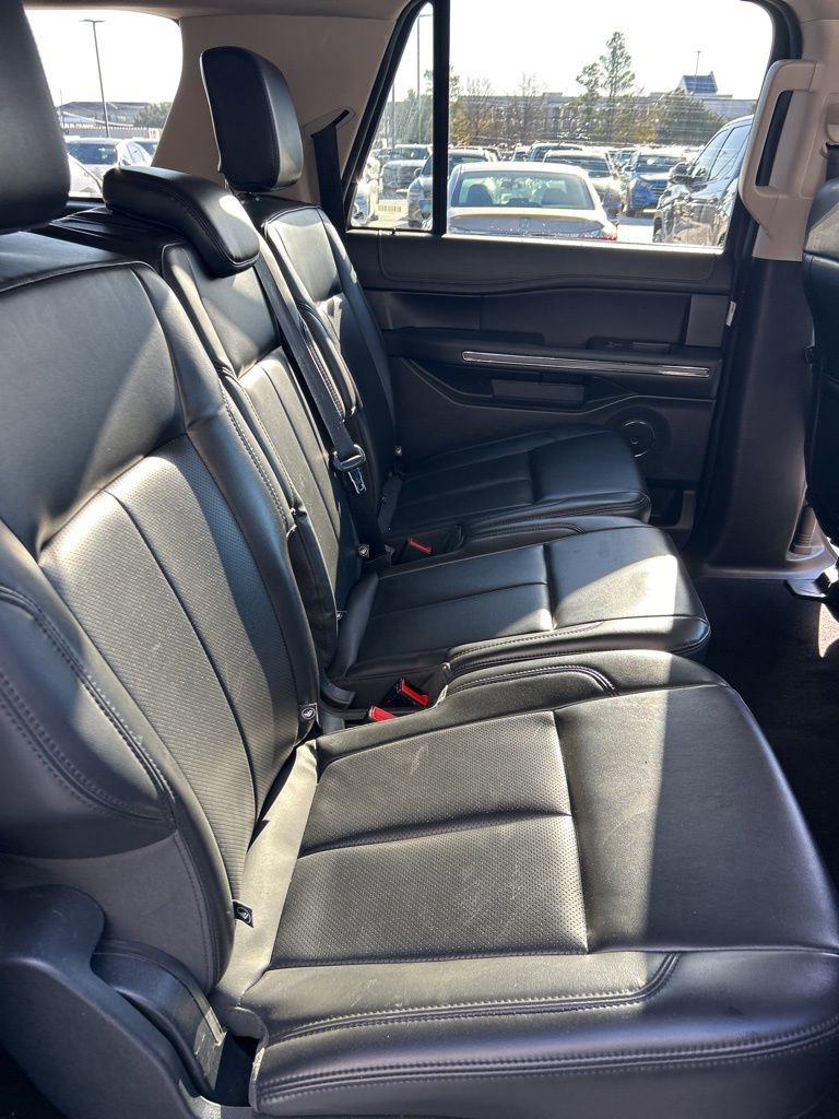 Used 2024 Ford Expedition Max XLT image 14