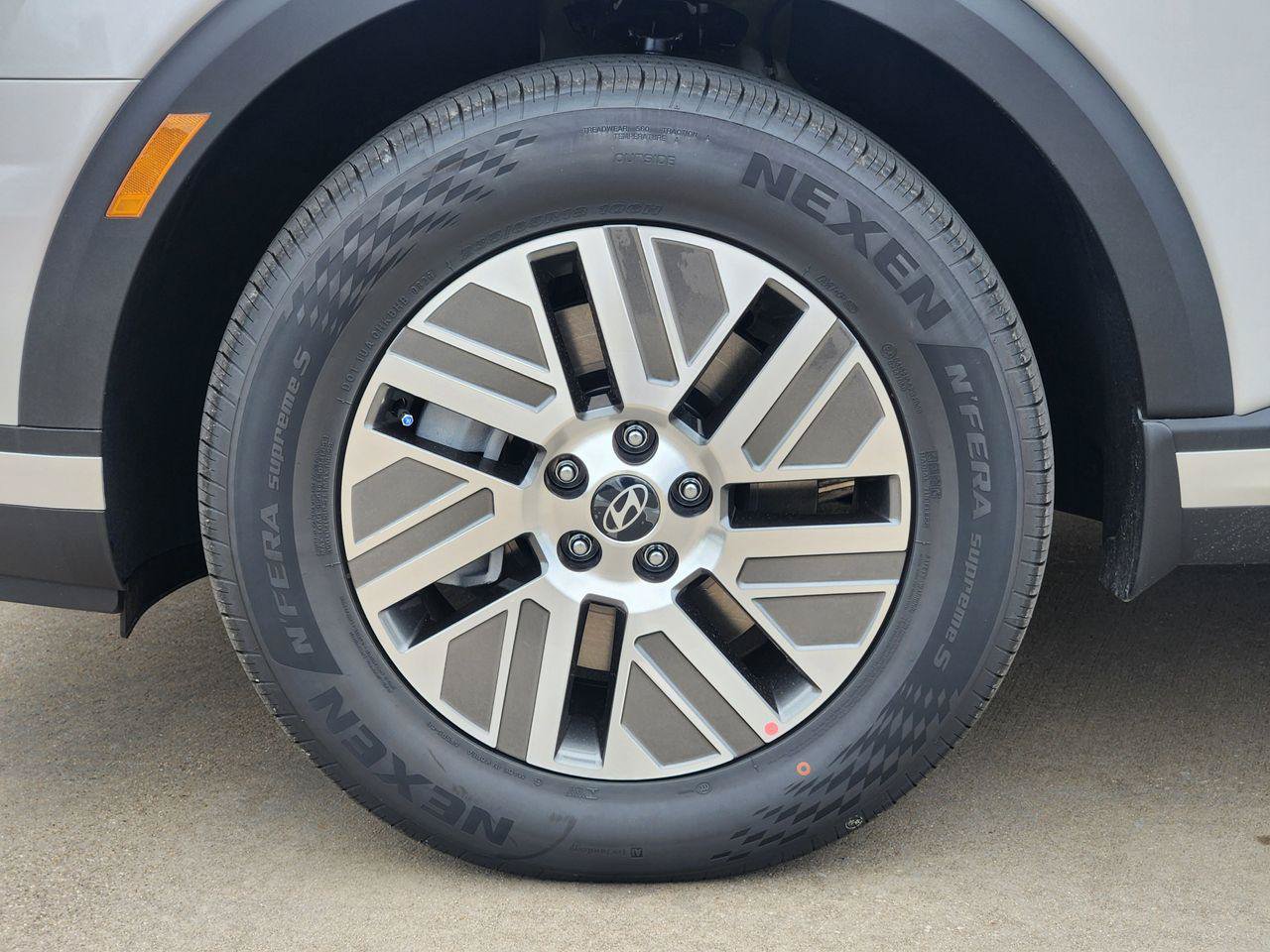New 2026 Hyundai Palisade FWD Hybrid image 9