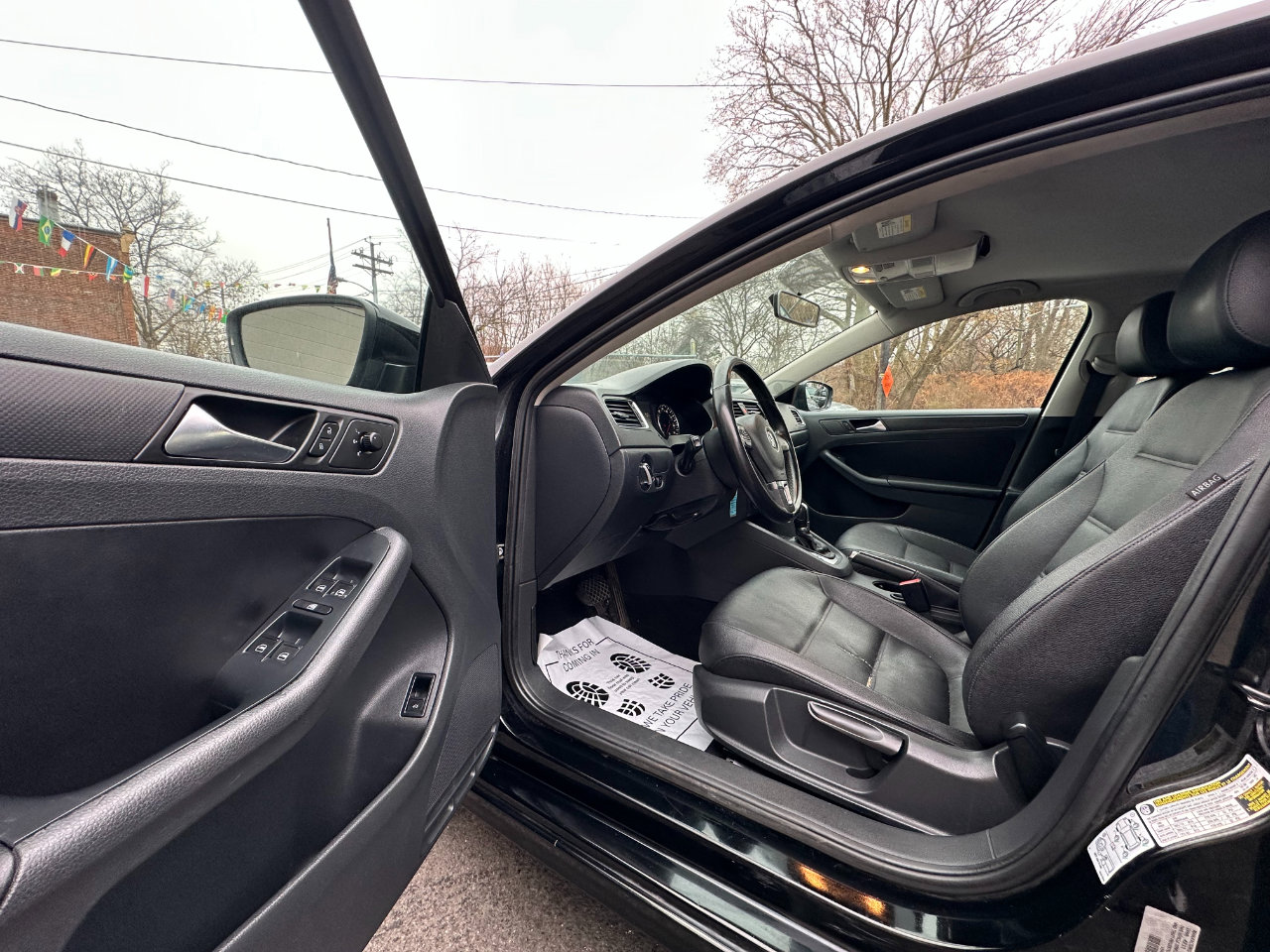 Used 2012 Volkswagen Jetta SE image 18