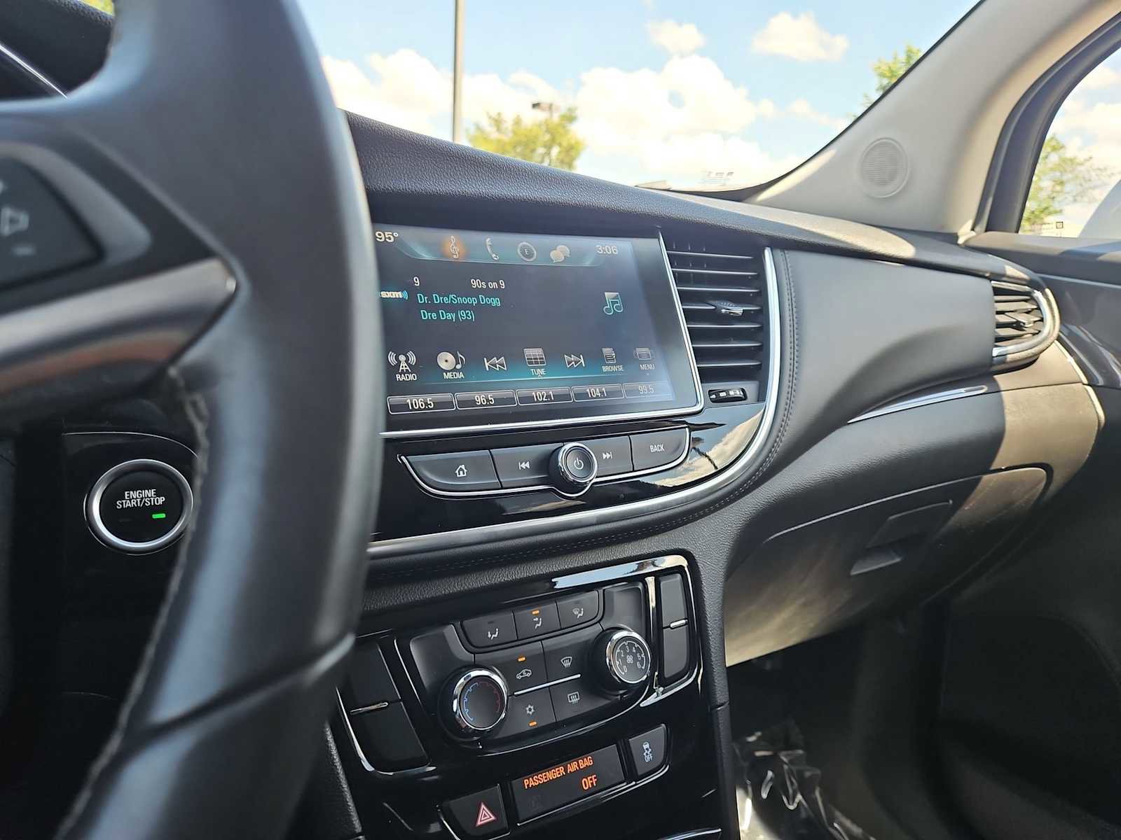 Certified 2018 Buick Encore Preferred FWD image 27