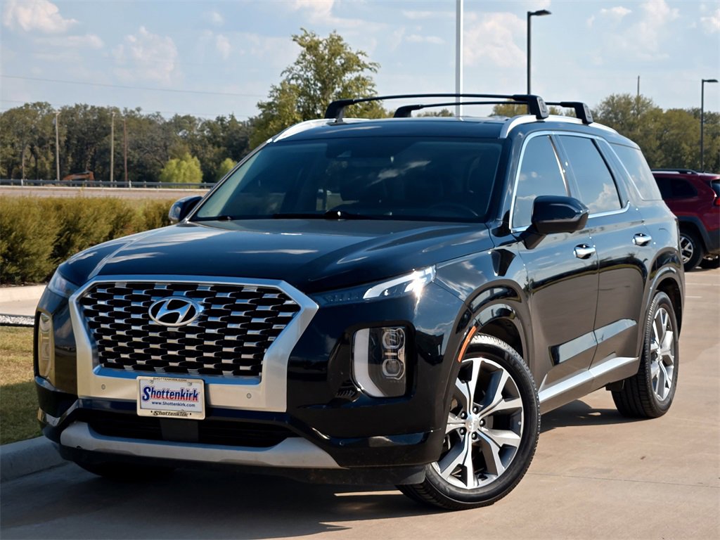 Used 2022 Hyundai Palisade Limited w/ Cargo Package image 2