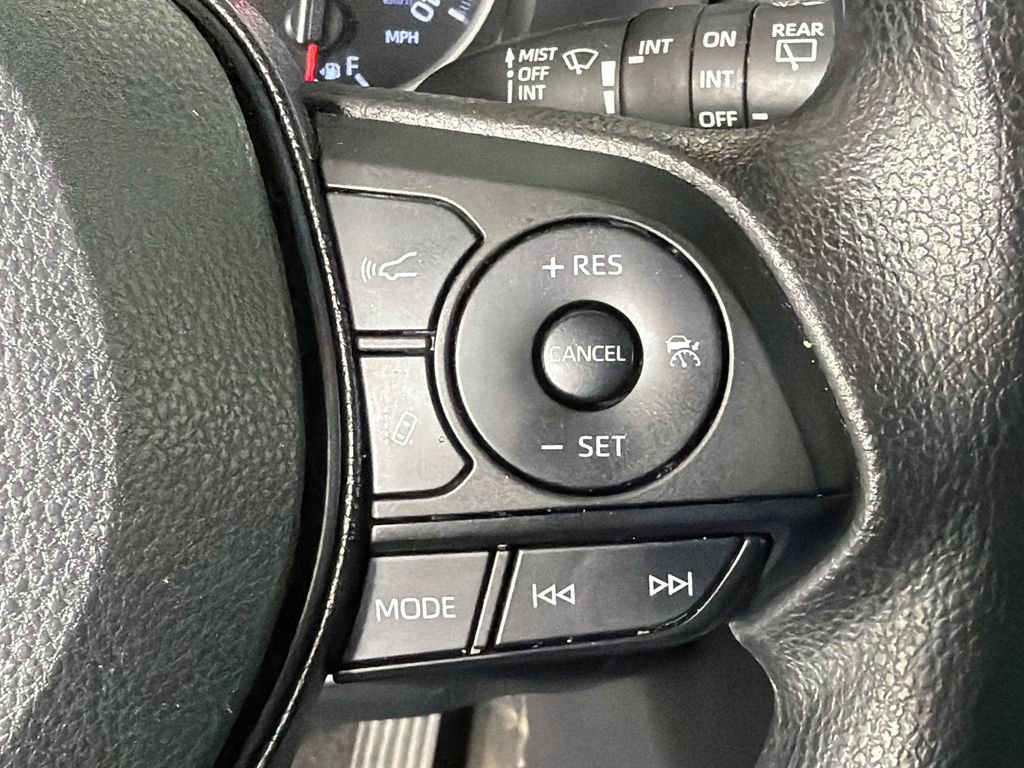 Used 2020 Toyota RAV4 XLE w/ Convenience Package AWD/4WD image 27