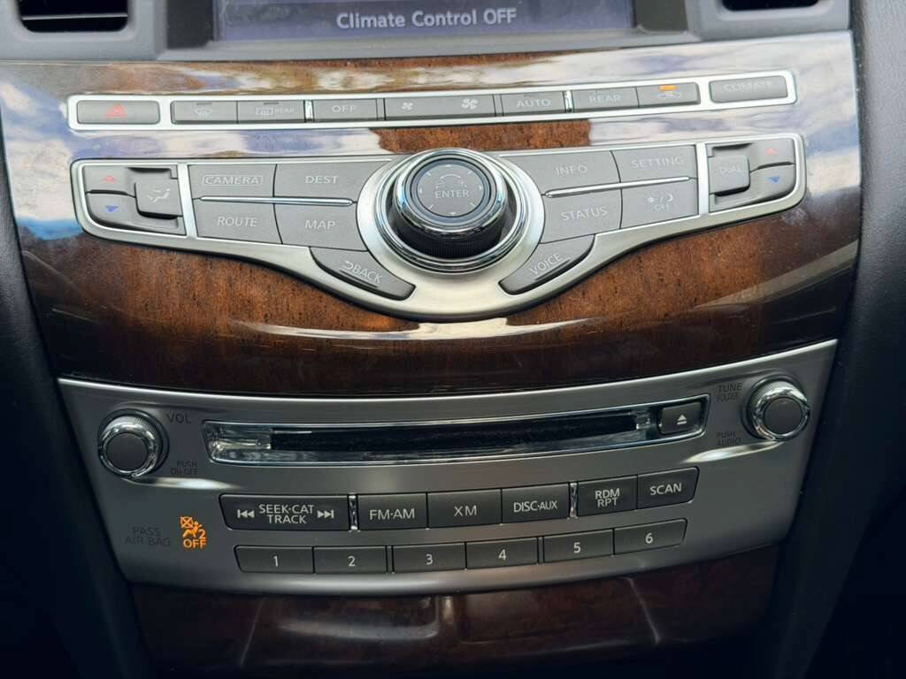 Used 2016 INFINITI QX60 Luxe w/ Deluxe Technology Package AWD/4WD image 12
