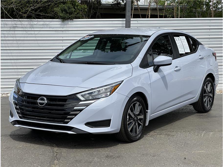 Used 2025 Nissan Versa SV w/ Trunk Package FWD image 6