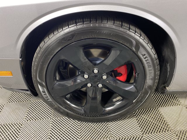 Used 2014 Dodge Challenger R/T w/ Blacktop Package RWD image 14