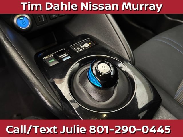 Used 2022 Nissan Leaf SV FWD image 32