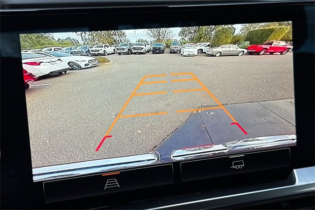 Used 2023 GMC Sierra 1500 Elevation image 27