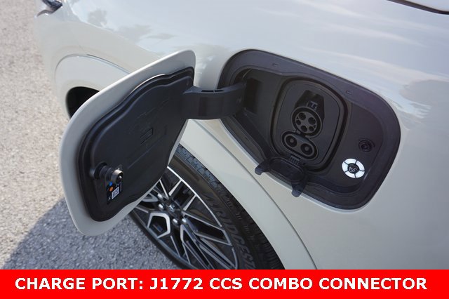 Used 2025 Ford Mustang Mach-E Premium image 15