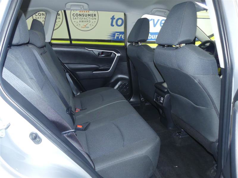 Used 2022 Toyota RAV4 LE AWD/4WD image 20