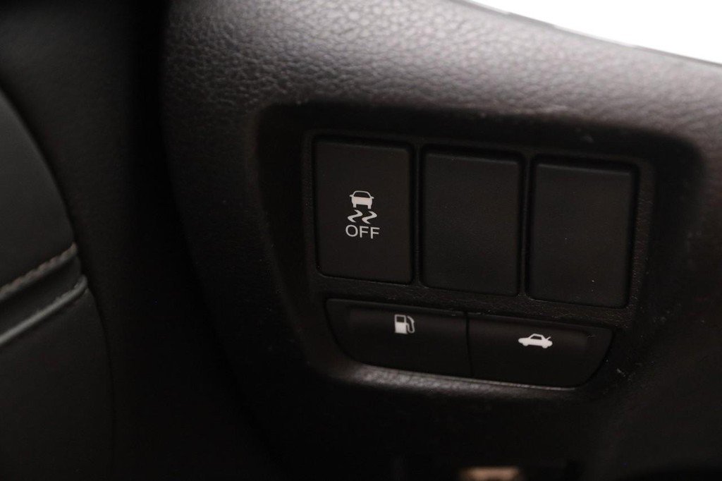 Used 2015 Acura TLX image 22