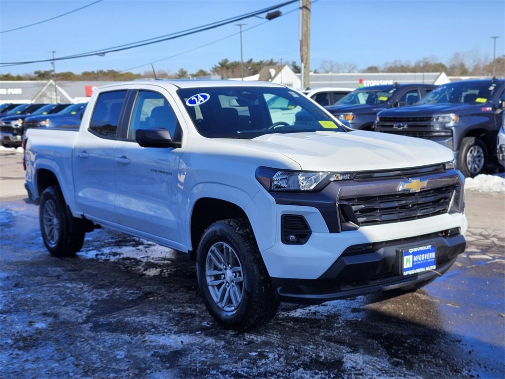 Used 2024 Chevrolet Colorado LT w/ LT Convenience Package II image 7