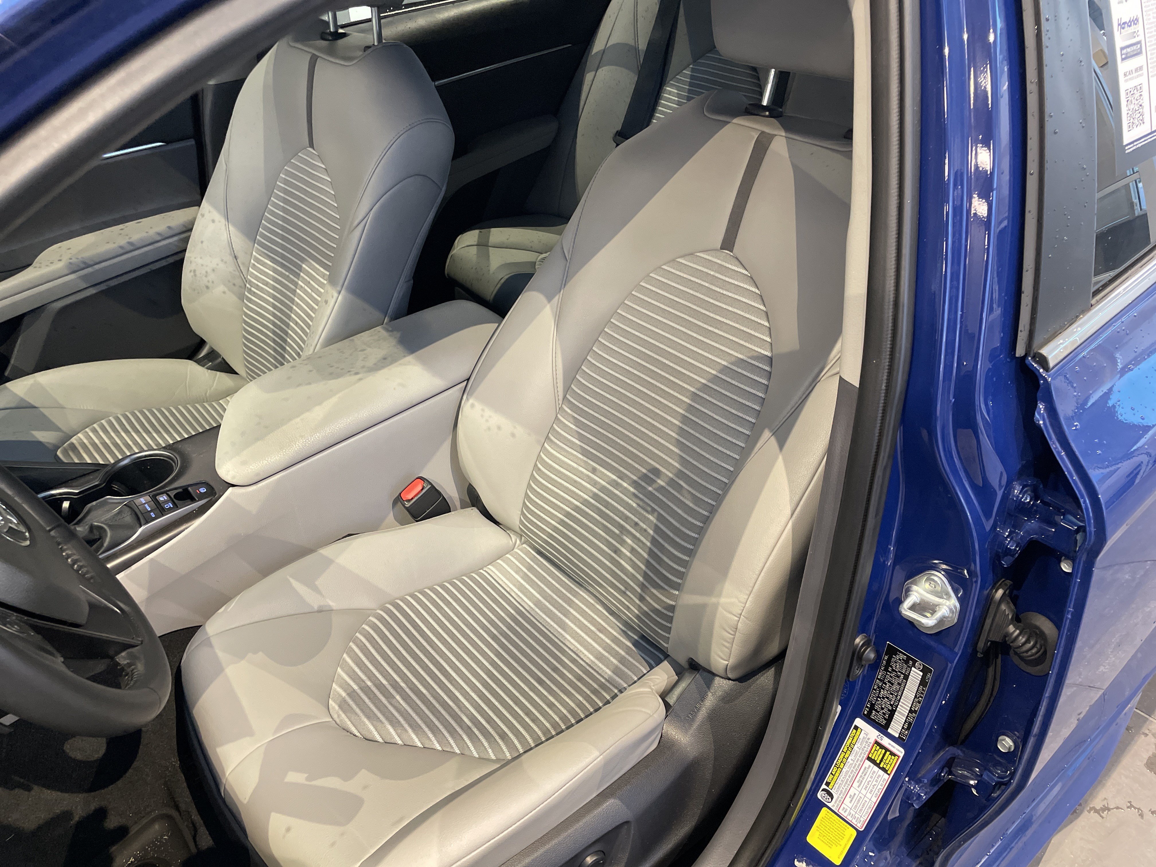 Used 2024 Toyota Camry SE FWD image 17