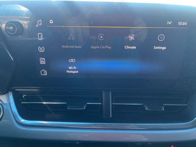 Used 2024 Chevrolet Trax LT w/ Driver Confidence Package image 14