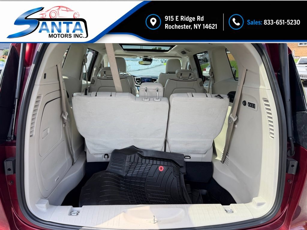 Used 2019 Chrysler Pacifica Limited w/ Advanced Safetytec Group FWD image 16