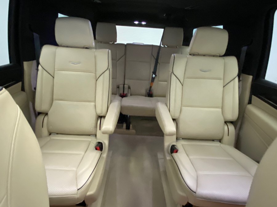 Used 2021 Cadillac Escalade ESV Premium Luxury AWD/4WD image 42