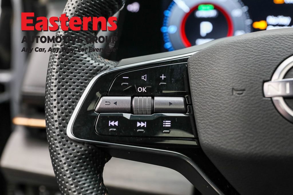 Used 2024 Nissan Ariya FWD image 16