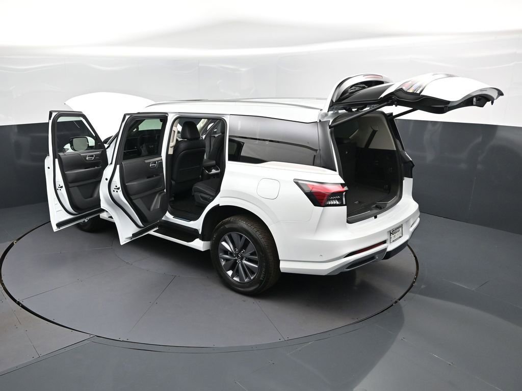 New 2026 INFINITI QX80 Pure RWD image 2