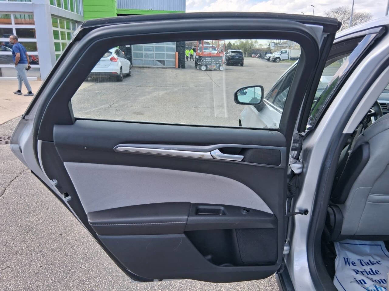 Used 2014 Ford Fusion S FWD image 11