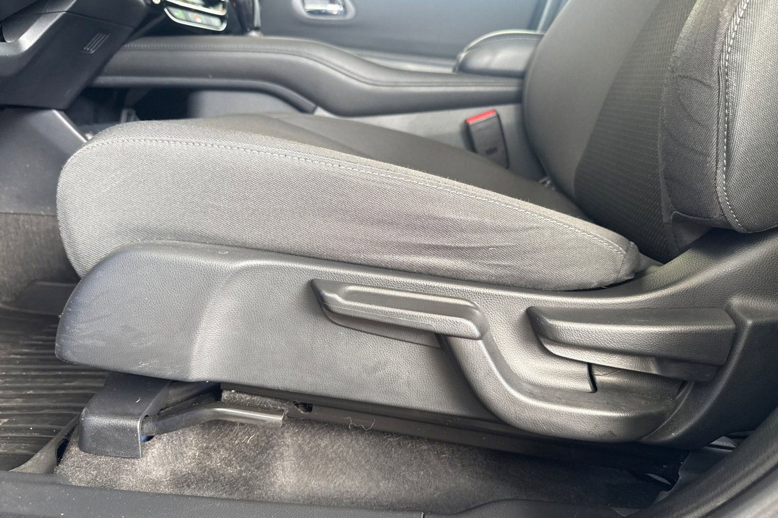 Used 2022 Honda HR-V Sport image 12