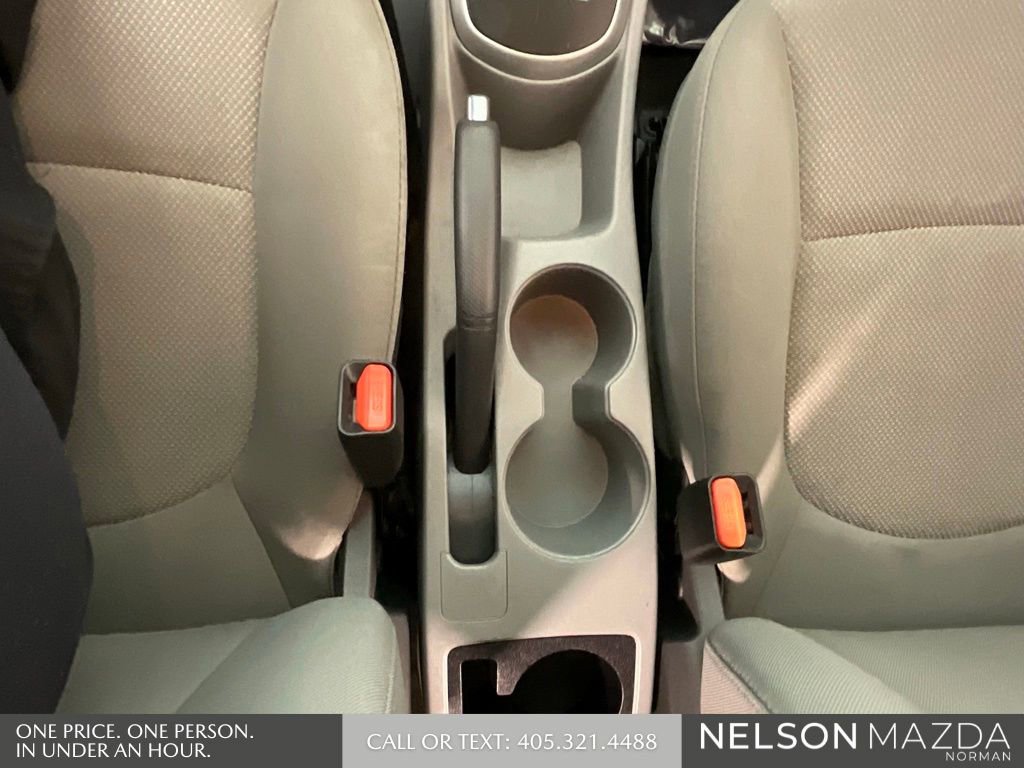 Used 2014 Hyundai Accent GS FWD image 36