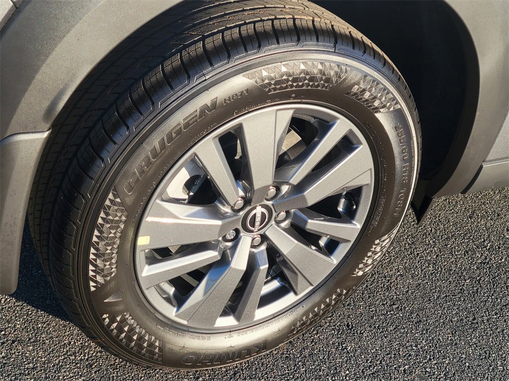 New 2025 Nissan Pathfinder SV w/ Black Appearance Package image 3