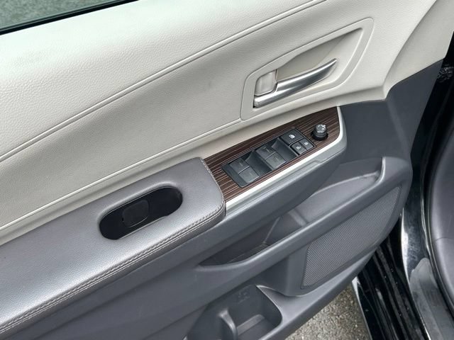 Used 2024 Toyota Sienna XLE w/ XLE Plus Package AWD/4WD image 24