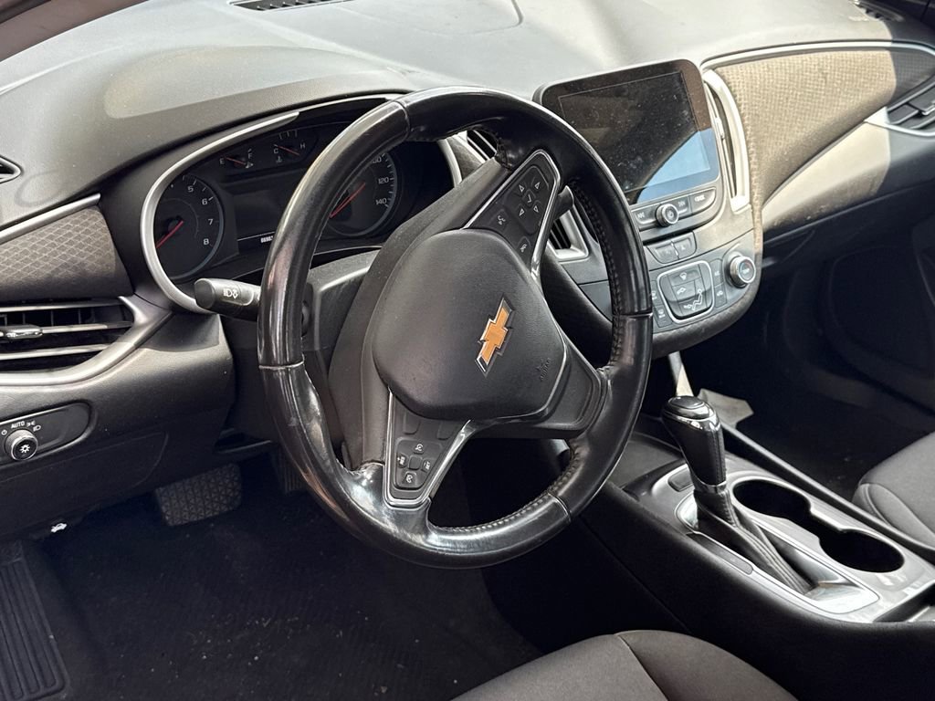 Used 2020 Chevrolet Malibu RS FWD image 10