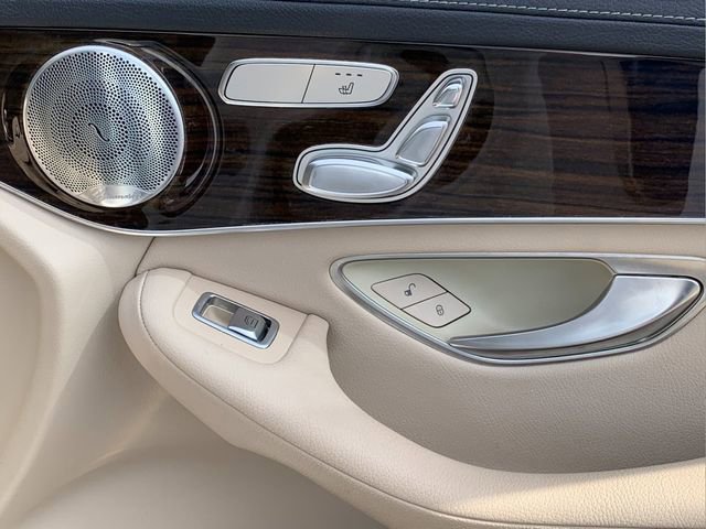 Used 2016 Mercedes-Benz GLC 300 image 32