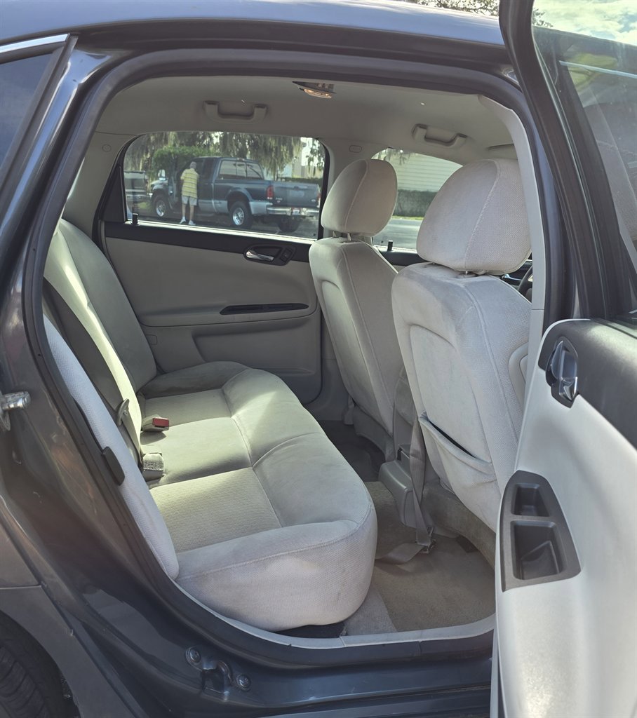 Used 2011 Chevrolet Impala LS image 27