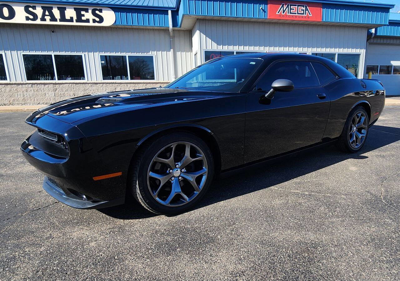 Used 2015 Dodge Challenger R/T w/ Quick Order Package 28B R/T image 2