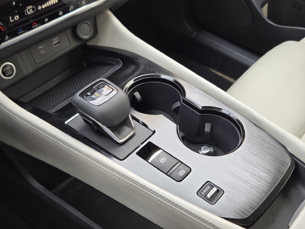 Used 2023 Nissan Rogue SL w/ SL Premium Package FWD image 25