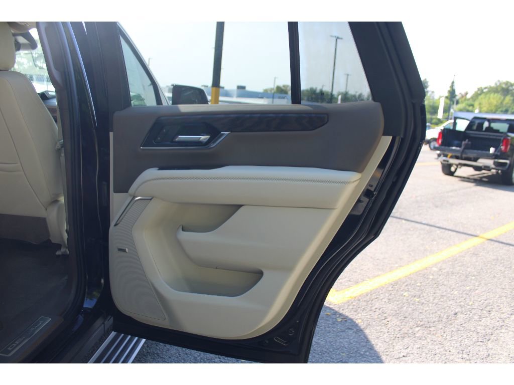 New 2026 GMC Yukon Denali w/ Denali Reserve Package image 32