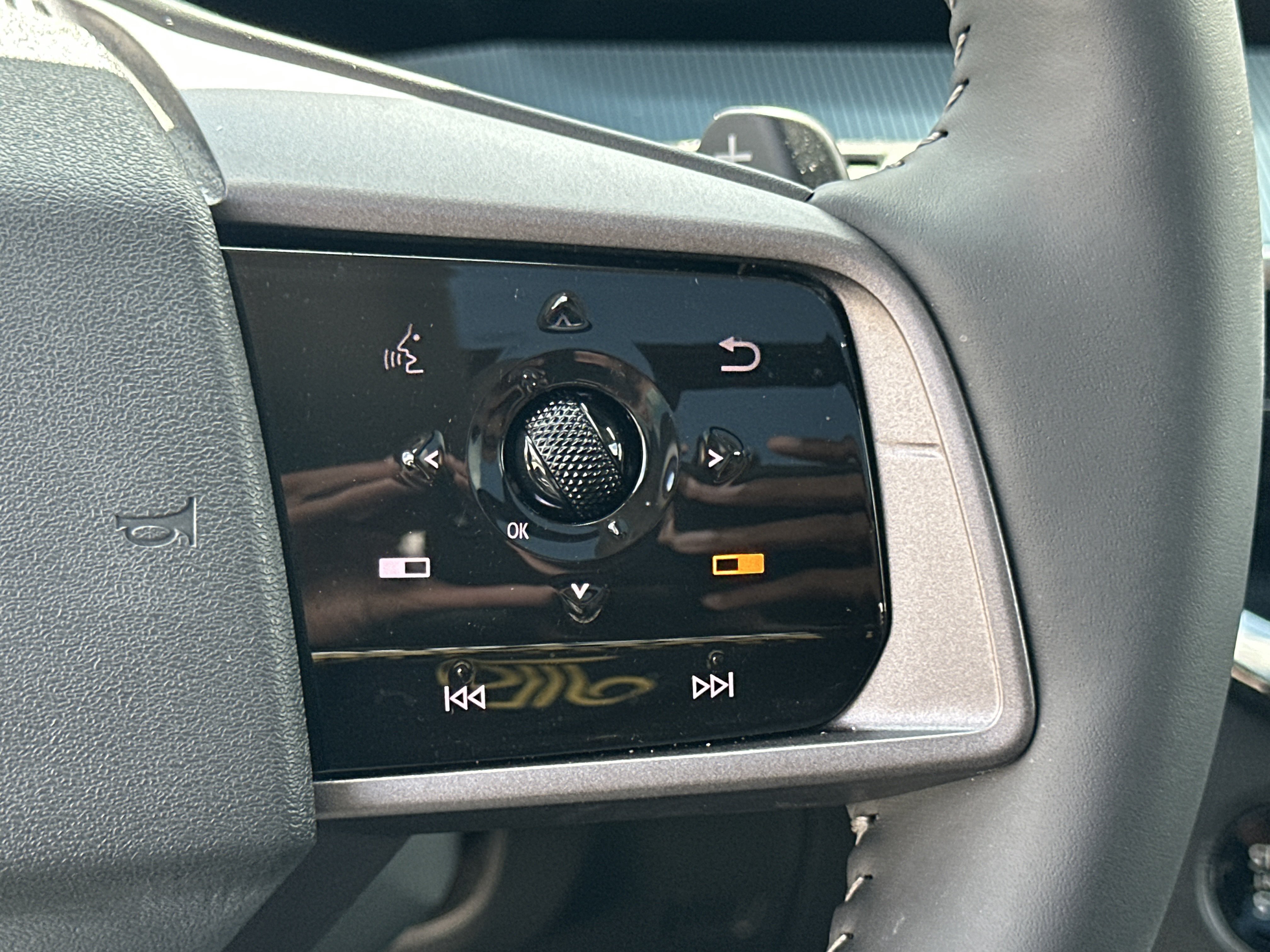 Used 2025 Nissan Murano SL AWD/4WD image 25