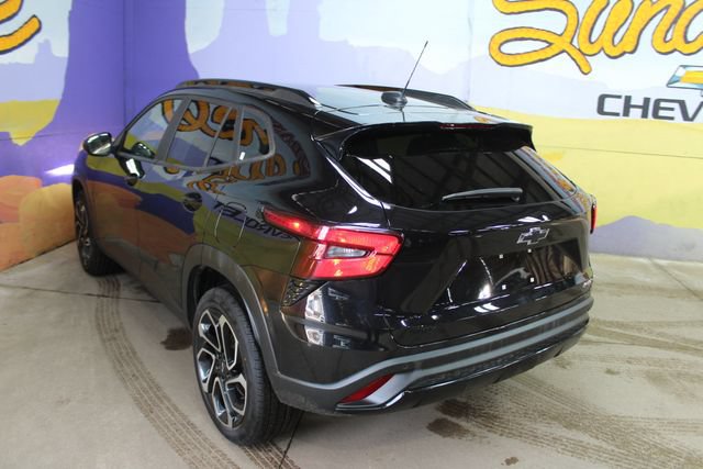 Used 2025 Chevrolet Trax RS FWD image 6