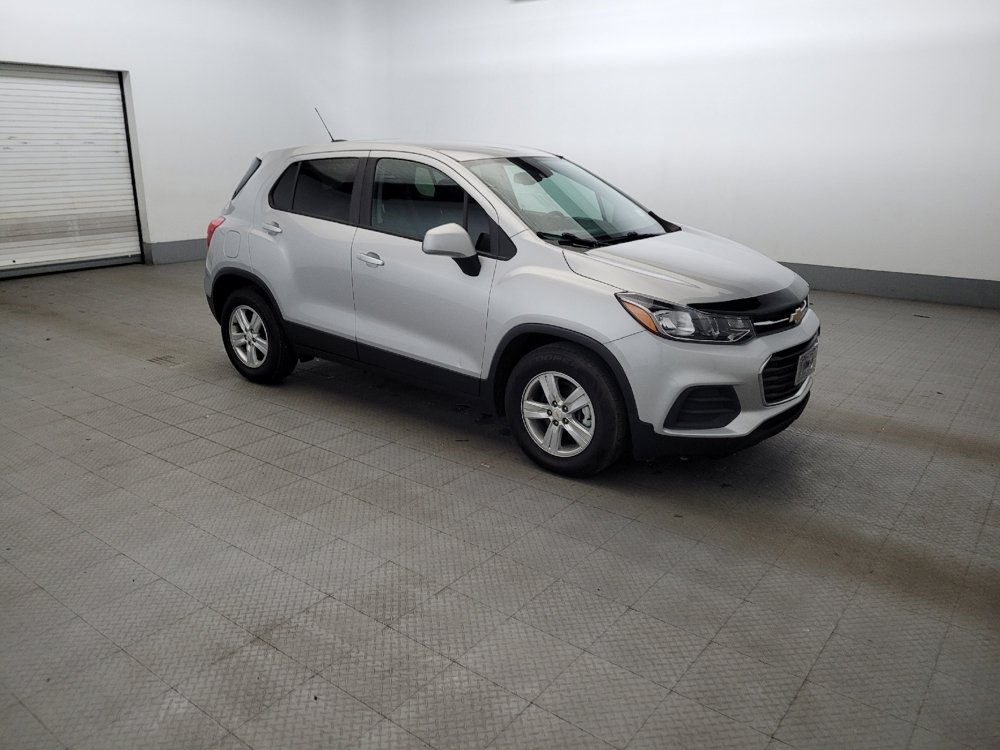 Used 2021 Chevrolet Trax LS w/ Tint and Cruise Package FWD image 11