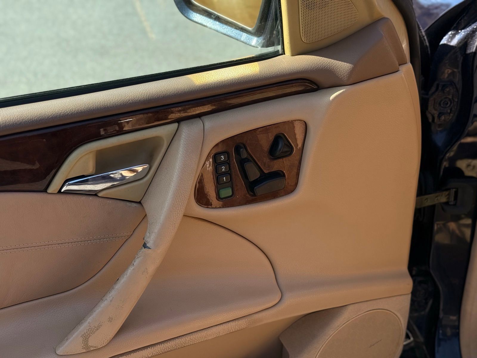 Used 2002 Mercedes-Benz E 320 4MATIC Sedan image 10