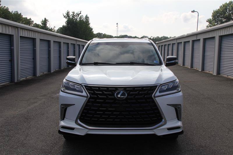 Used 2018 Lexus LX 570 4WD w/ Luxury Package image 3