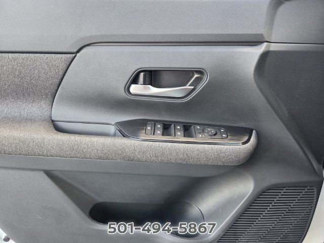 Used 2026 Nissan Kicks SV w/ SV Premium Package FWD image 26