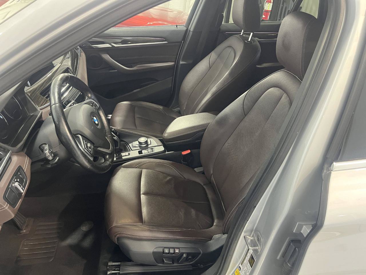 Used 2021 BMW X1 sDrive28i w/ Premium Package FWD image 10
