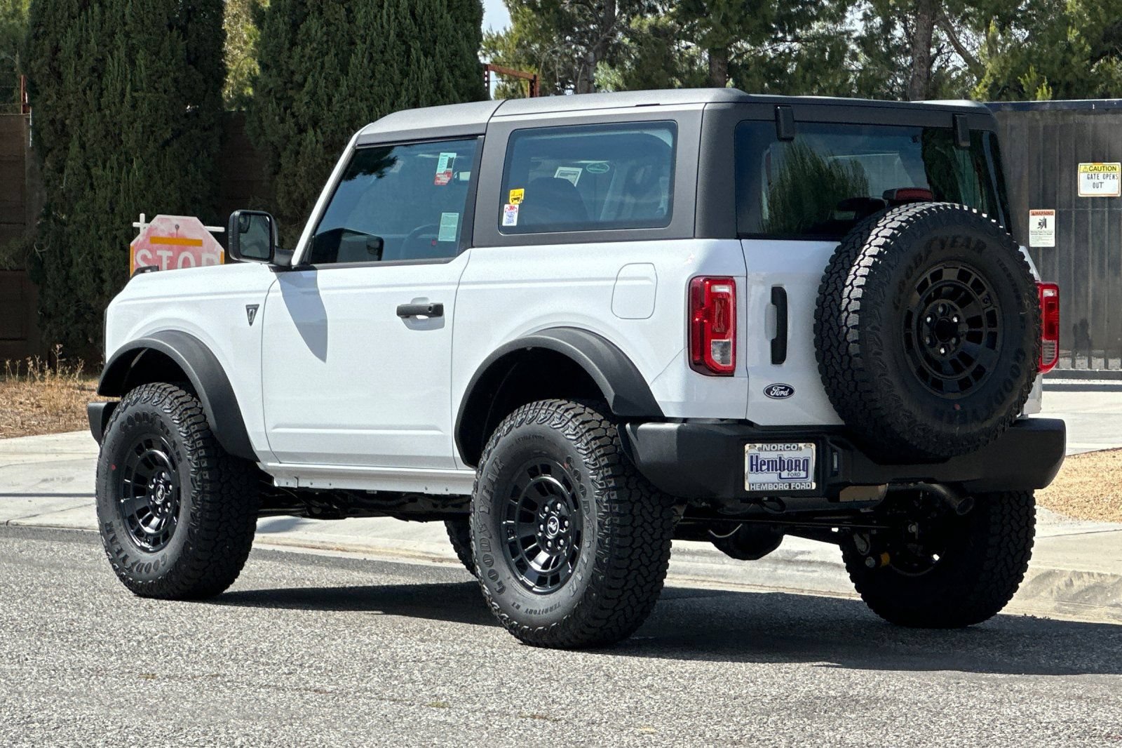 New 2026 Ford Bronco 2-Door w/ Sasquatch Package AWD/4WD image 6