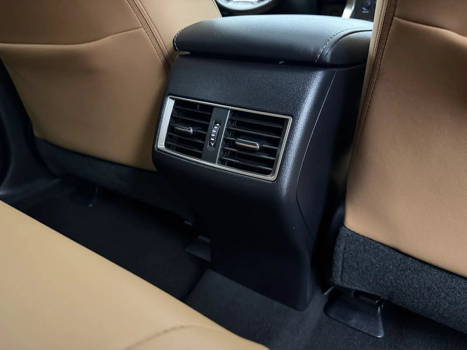 Used 2017 Lexus NX 200t AWD w/ Premium Package image 28
