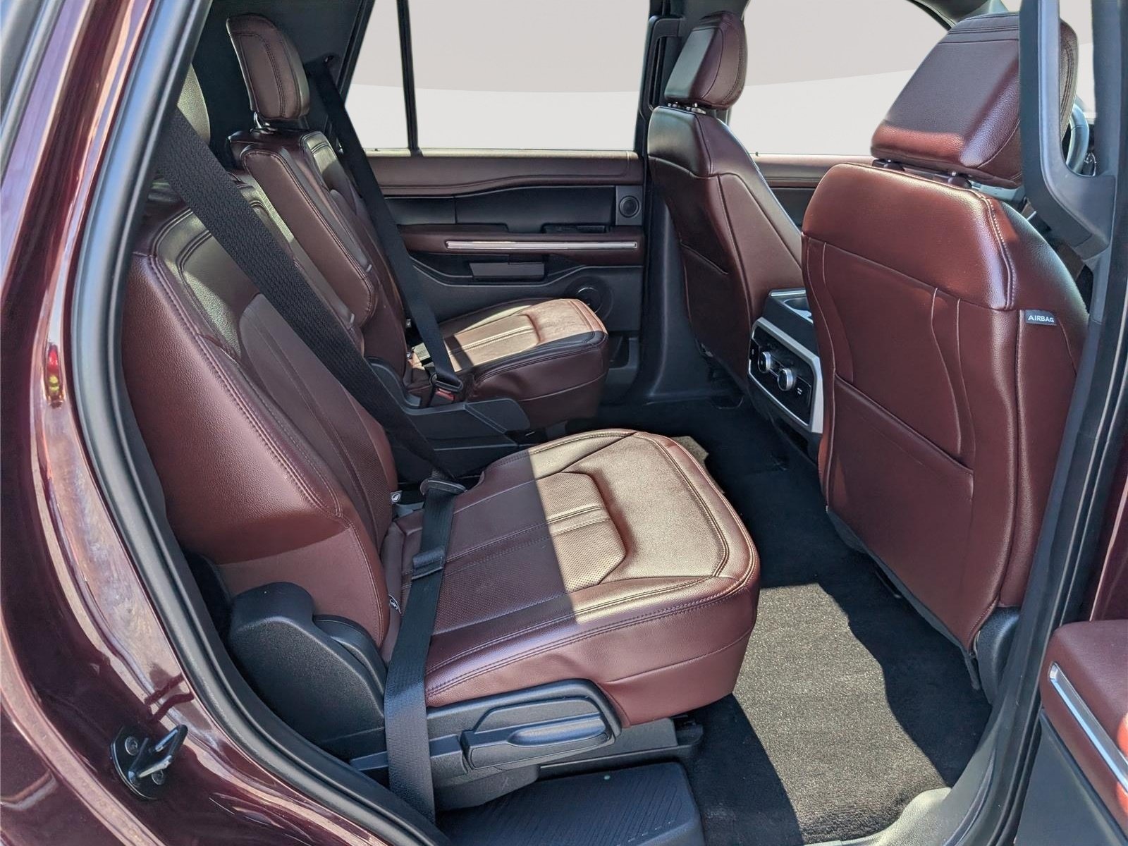 Used 2023 Ford Expedition Limited AWD/4WD image 12