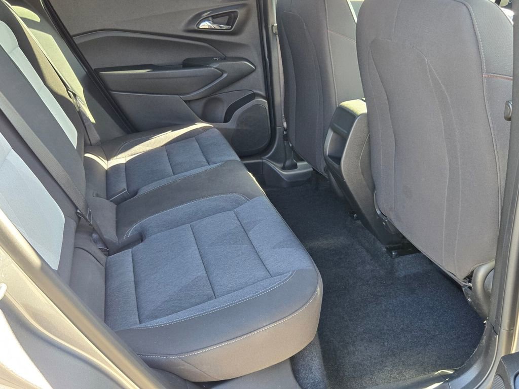 Used 2024 Chevrolet Trax RS w/ Driver Confidence Package image 15