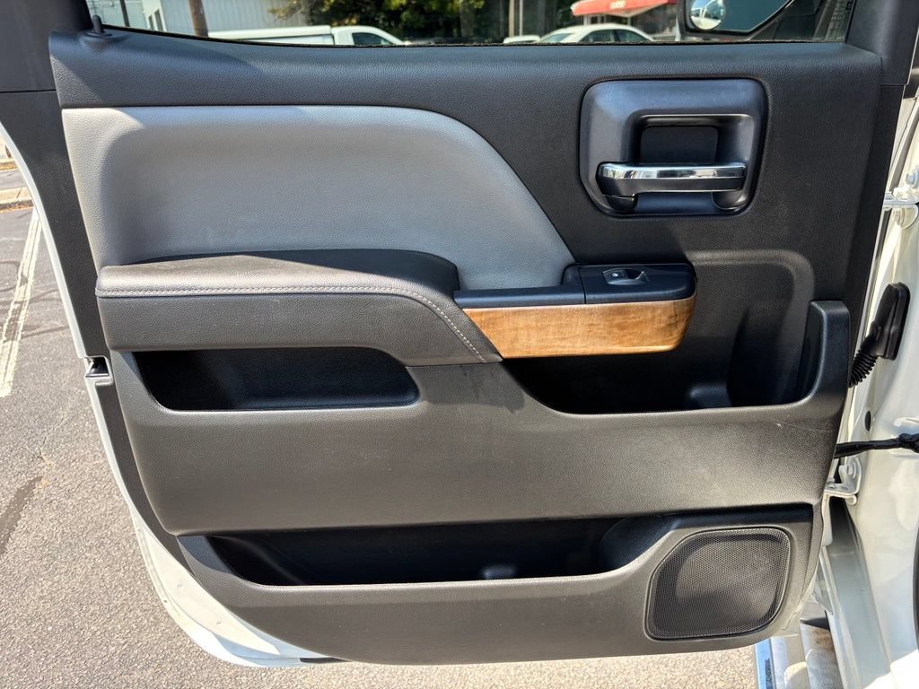 Used 2015 Chevrolet Silverado 1500 LTZ AWD/4WD image 19