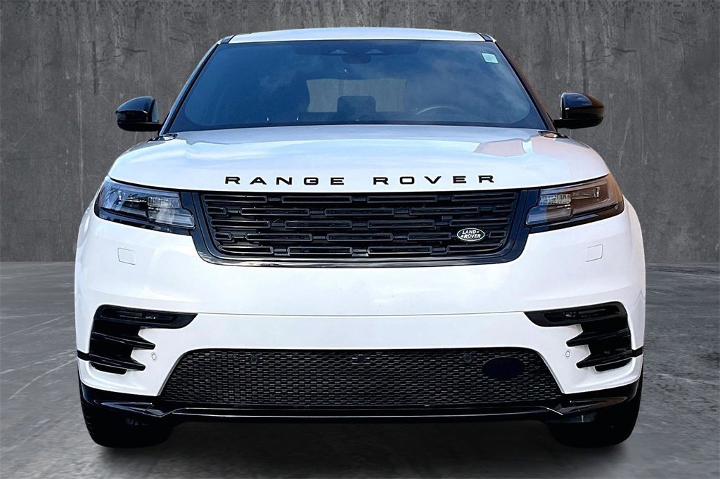 Certified 2025 Land Rover Range Rover Velar Dynamic SE image 2
