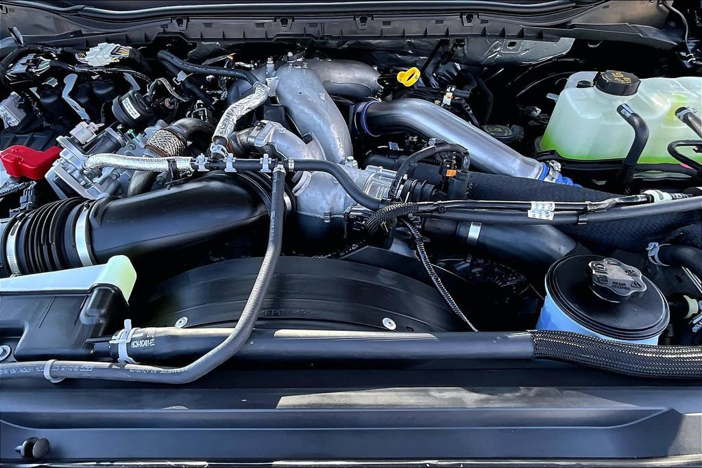 New 2026 Ford F250 Lariat w/ Black Appearance Package image 9